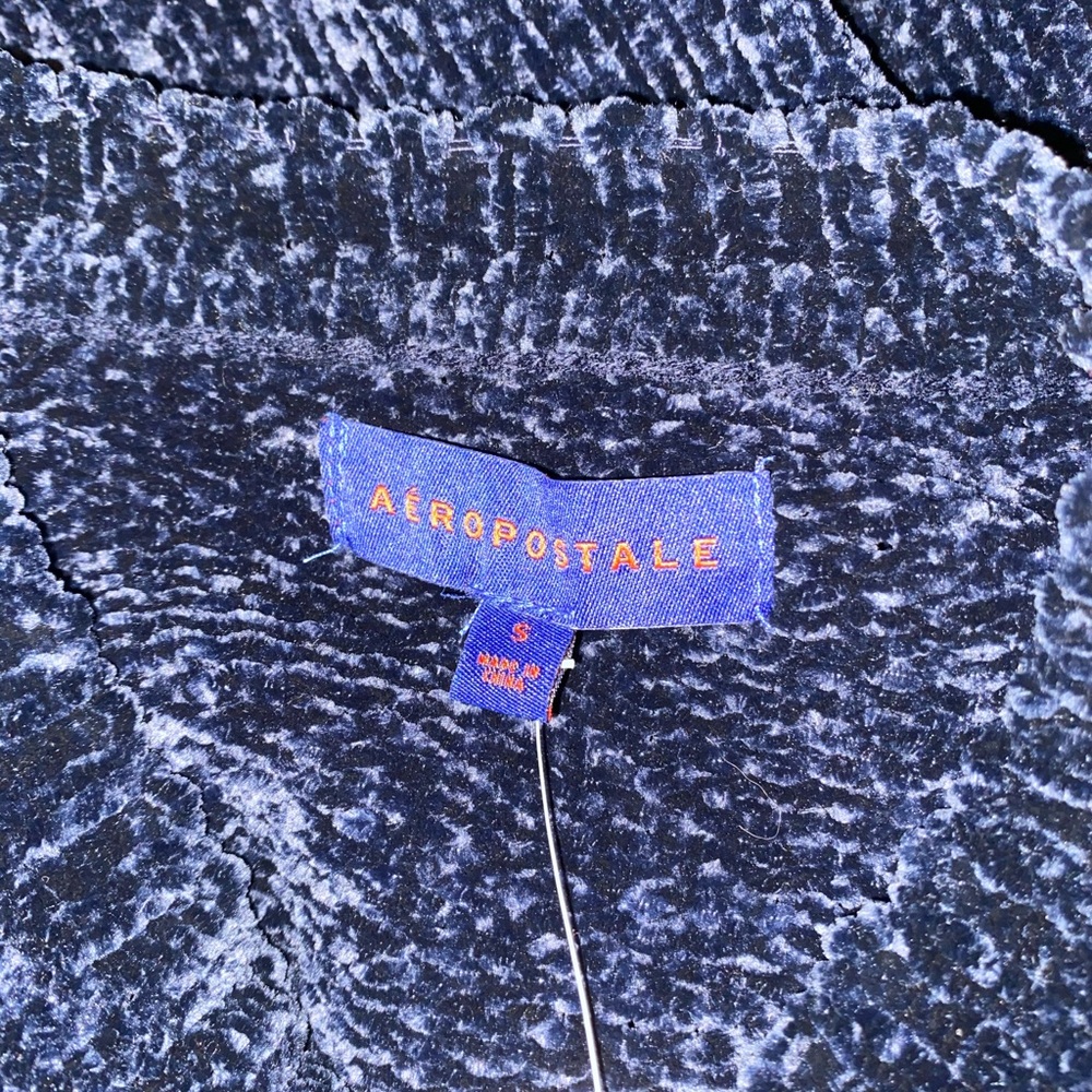 Sweater - Picture 5 of 6